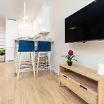 Awanport żeromskiego By Renters * Gdynia
